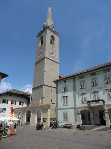 Kaltern+0177+Kirche am Marktplatz