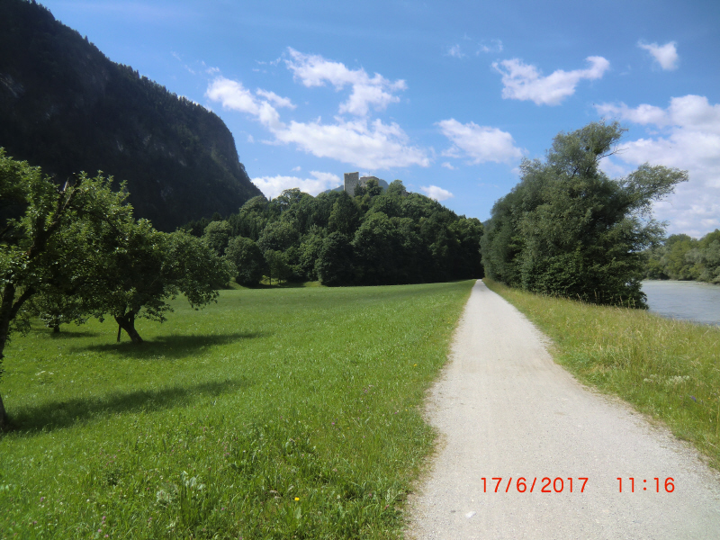 Strass Zillertal+0026+Burg Kropfsberg